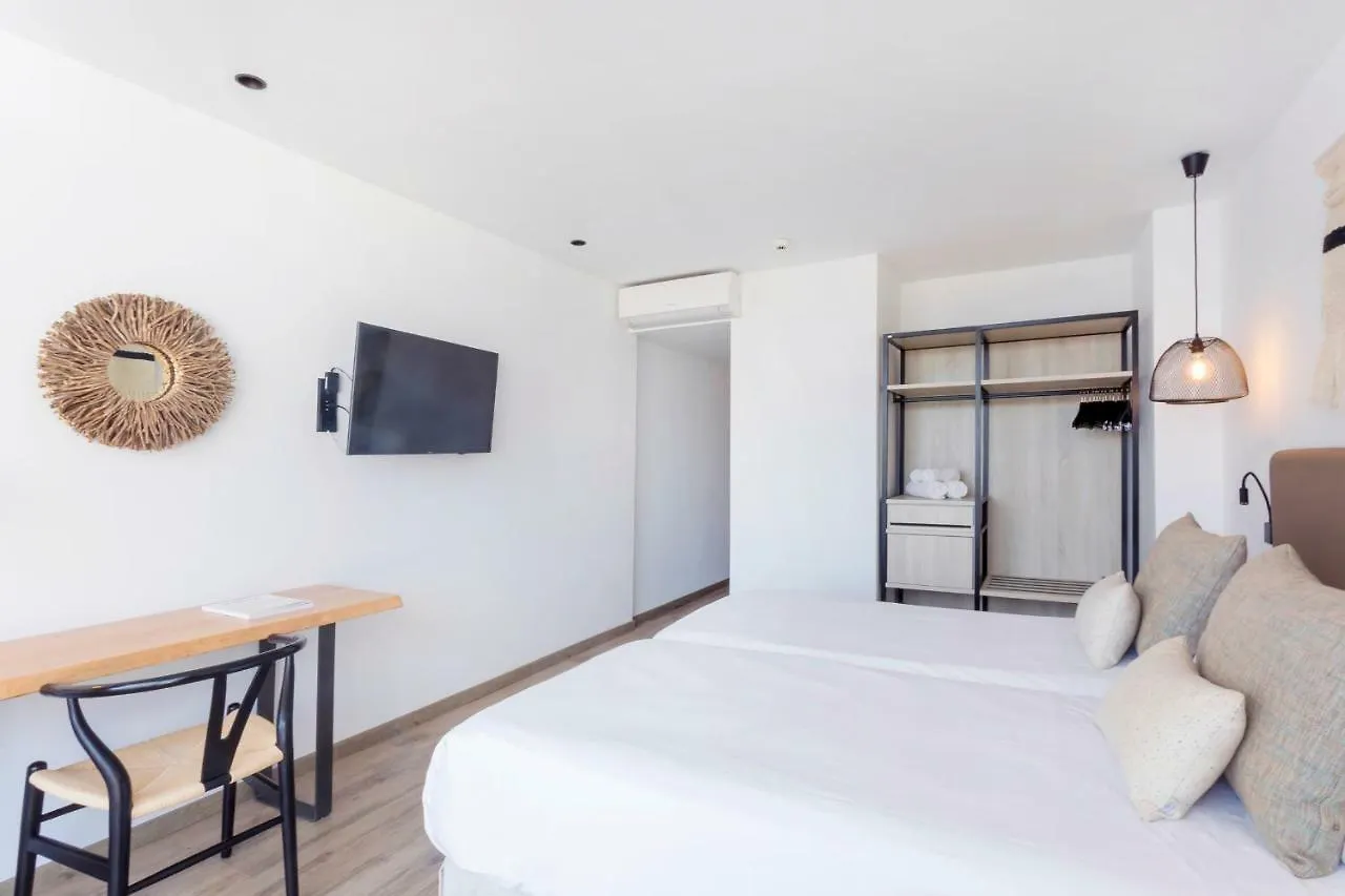 Hotel Sa Clau By Mambo San Antonio Abad España