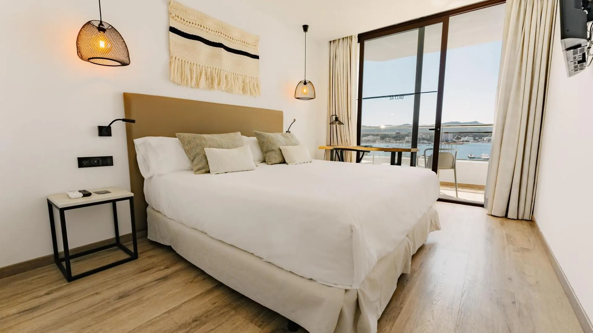 Hotel Sa Clau By Mambo Сан-Антонио-Абад 4*,  Испания
