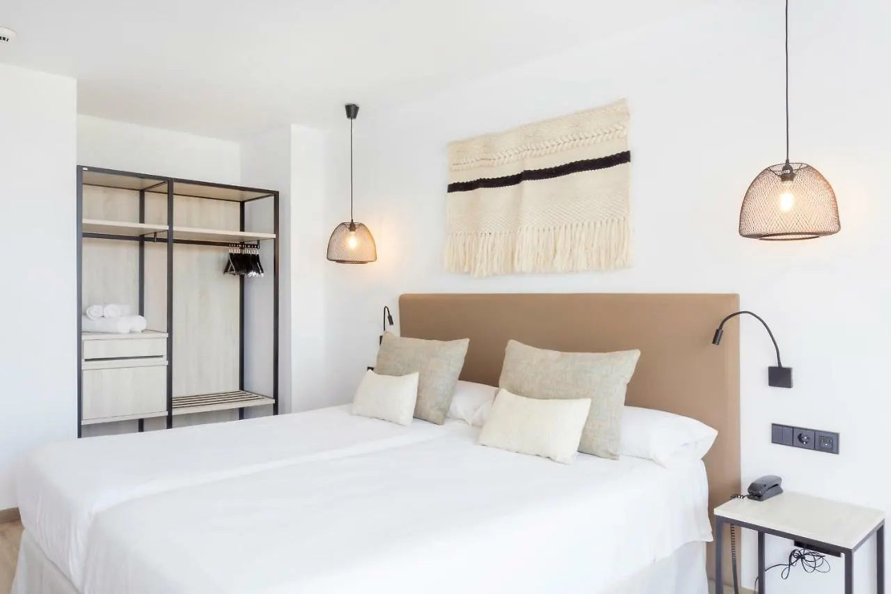Hotel Sa Clau By Mambo Сан-Антонио-Абад 4*,  Испания