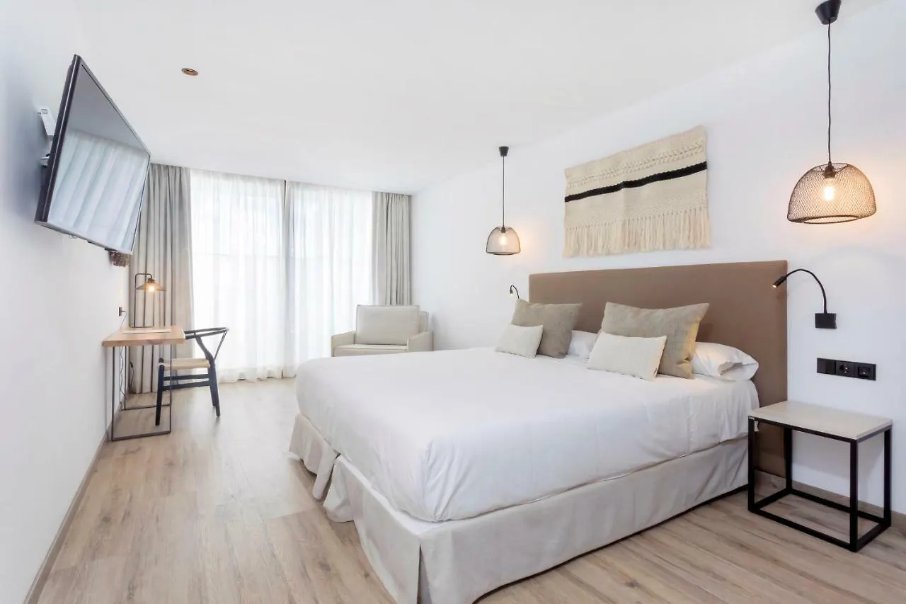 Hotel Sa Clau By Mambo Сан-Антонио-Абад Испания